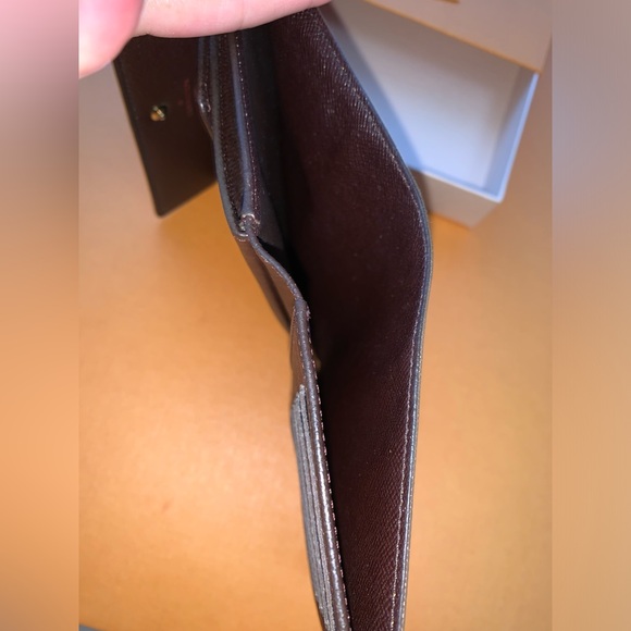 Louis VUITTON RARE Damier Ebene Mid-Wallet 🔥🔥 - Picture 16 of 17